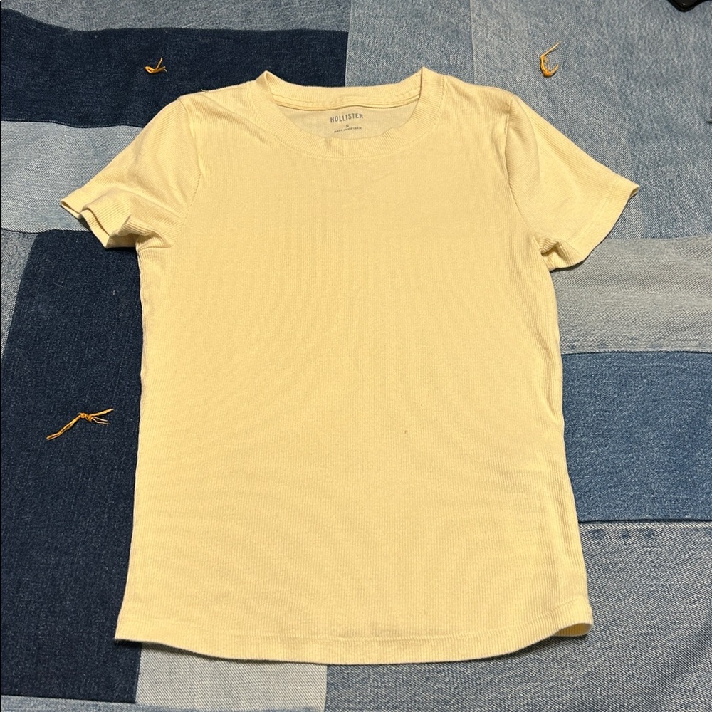 Hollister Cream Short Sleeve Tee